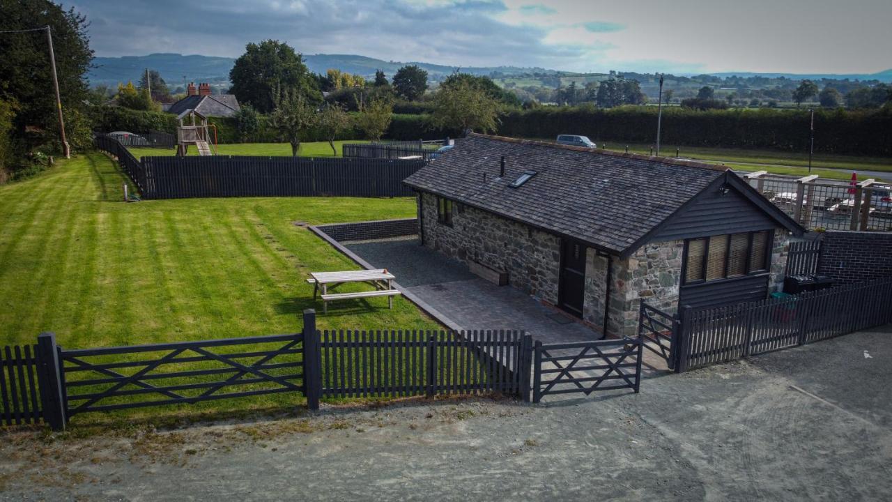 Smithy Cottage Berriew المظهر الخارجي الصورة